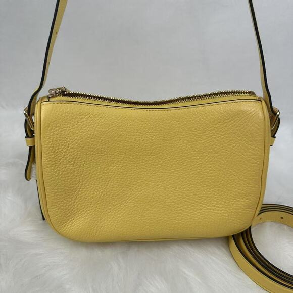 Coach Kailey Shoulder/Crossbody Bag In Pebble Leather/Yellow CY707 NWT - Picture 4 of 11